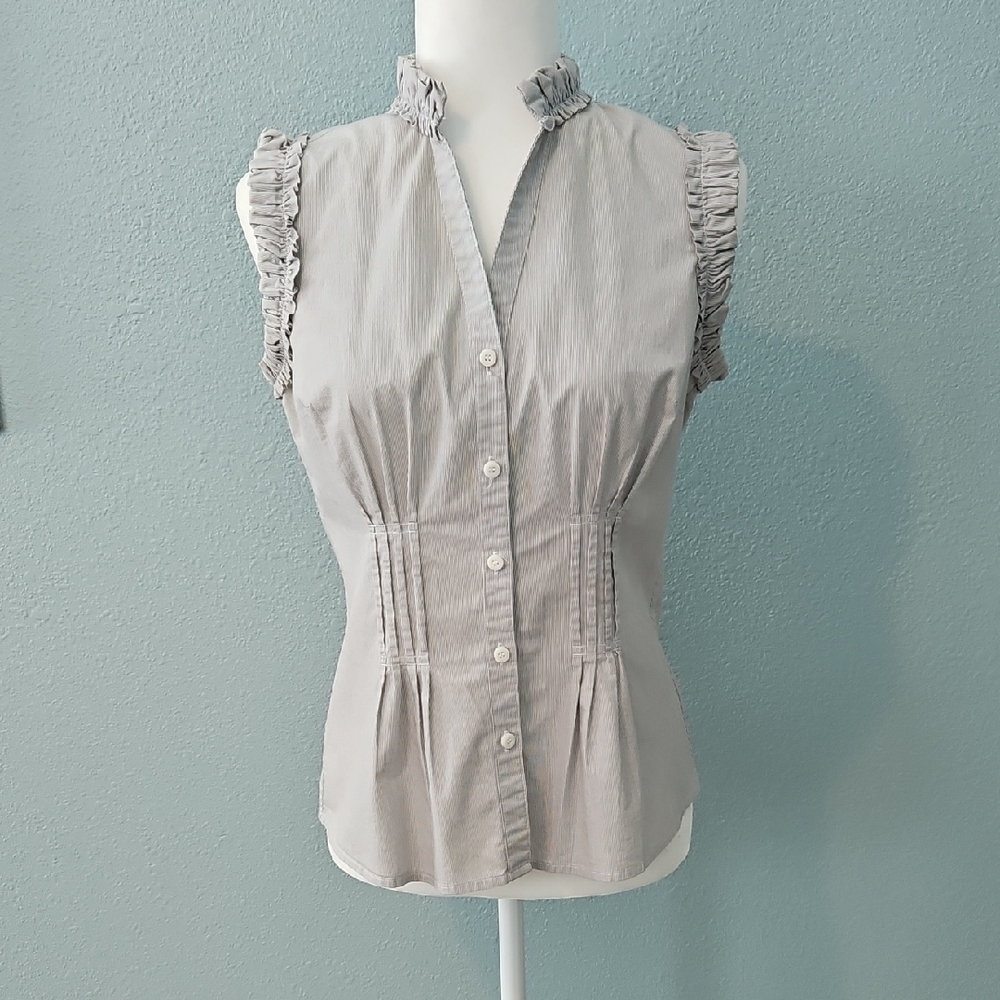 Worthington Light Gray Ruffled Blouse